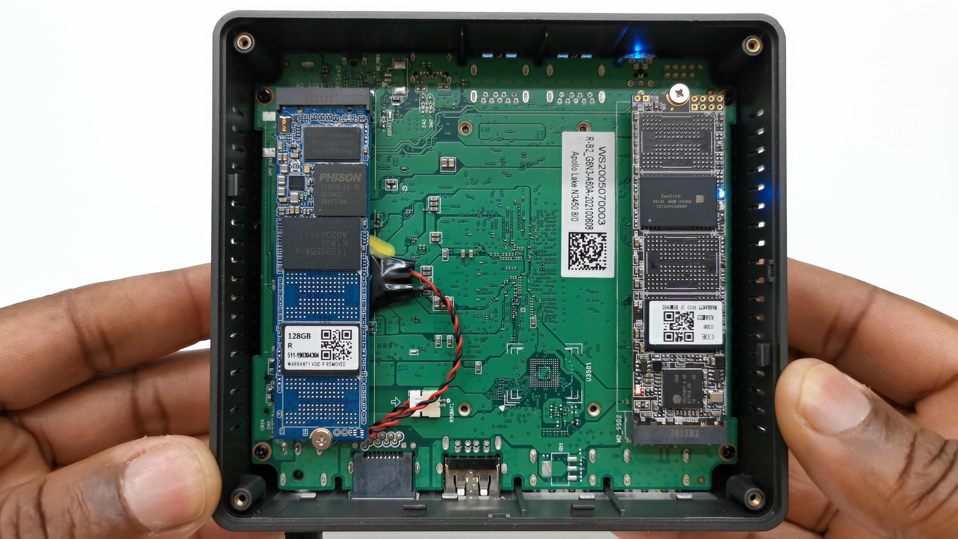 BMAX B2 M.2 SSD ports