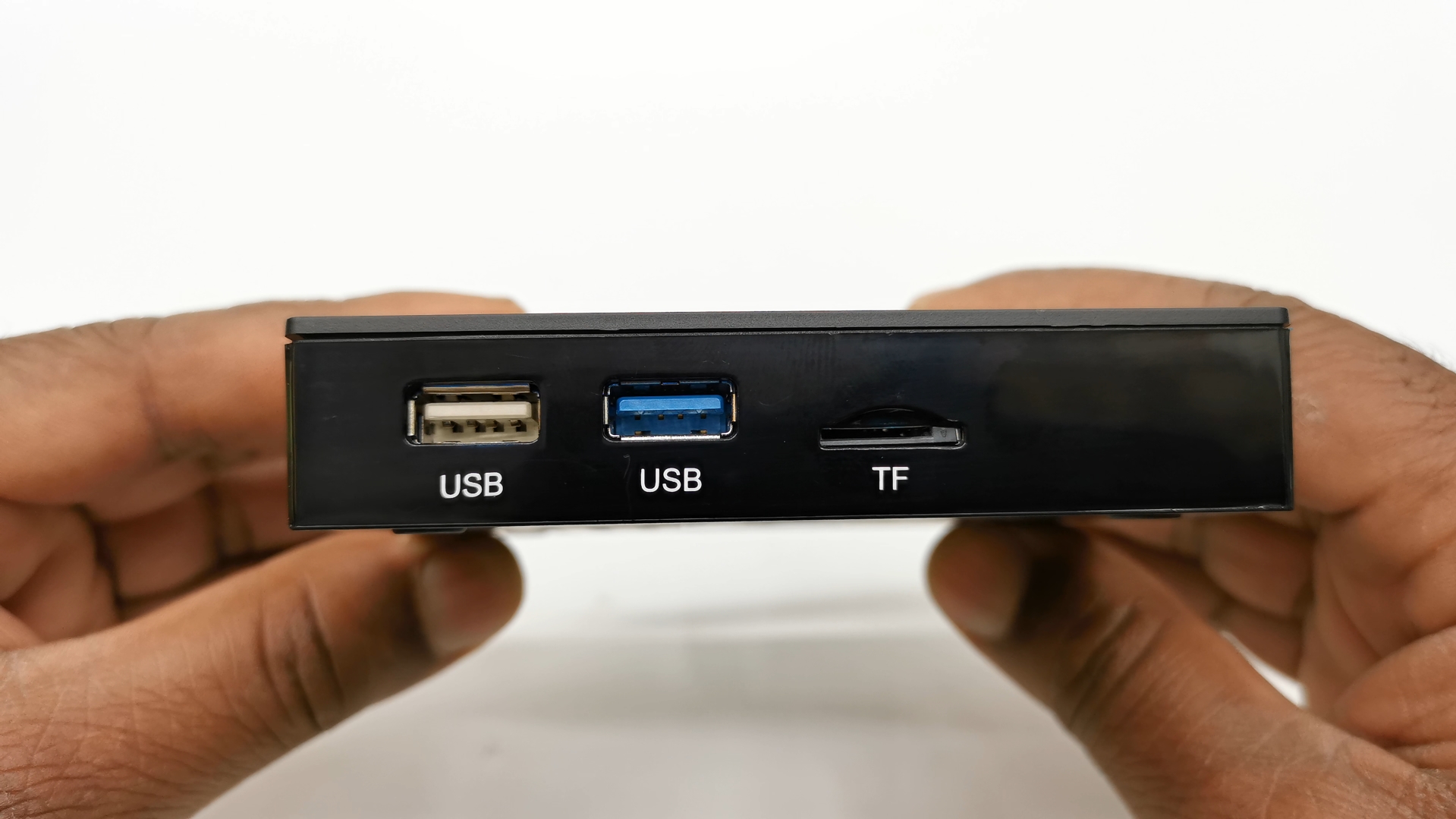 DQ6 TV Box side USB ports