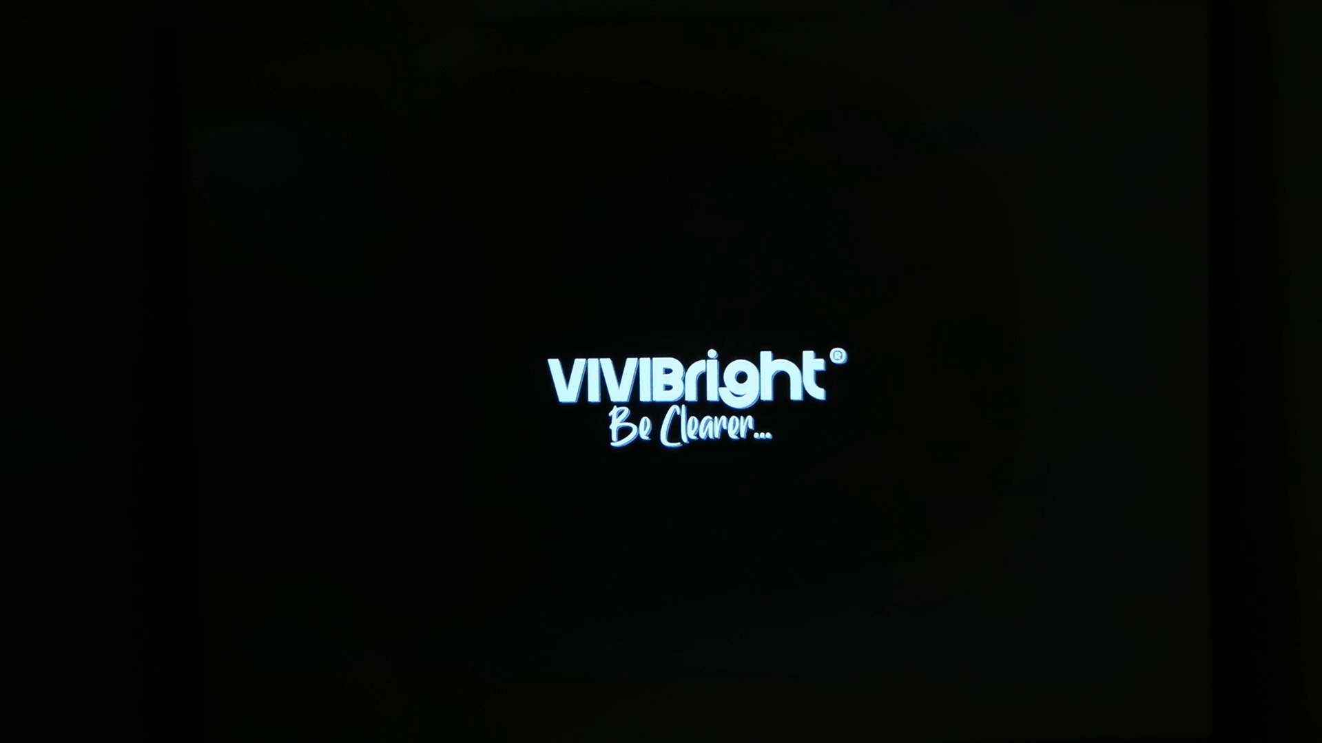 Vivibright D3000 startup screen