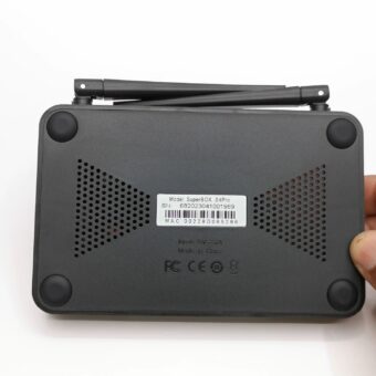 SuperBox S4 Pro base vents