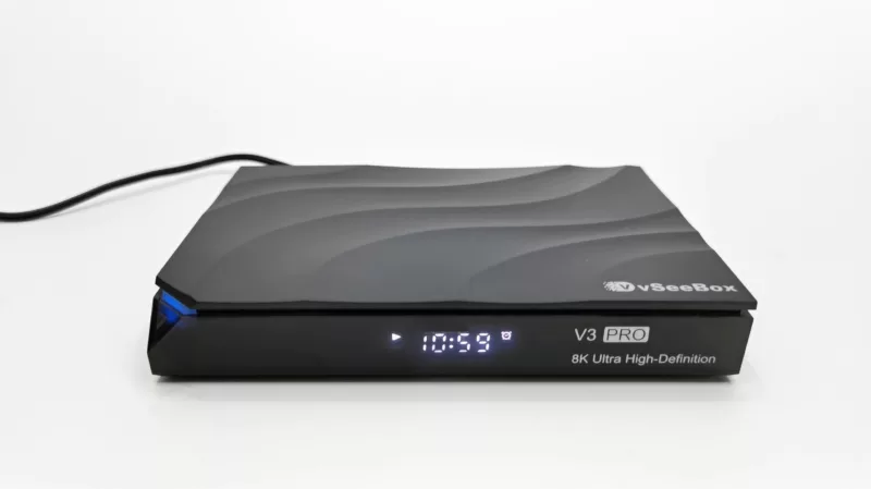 vSeeBox V3 Pro LED display