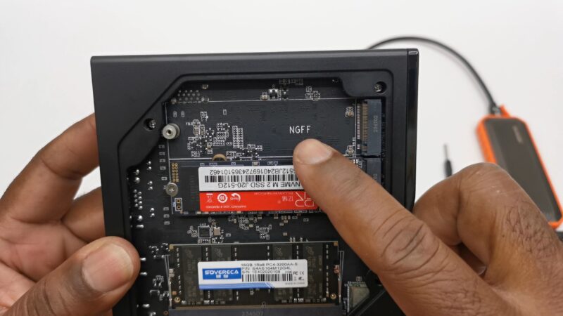 SZBOX S1 NGFF expansion port