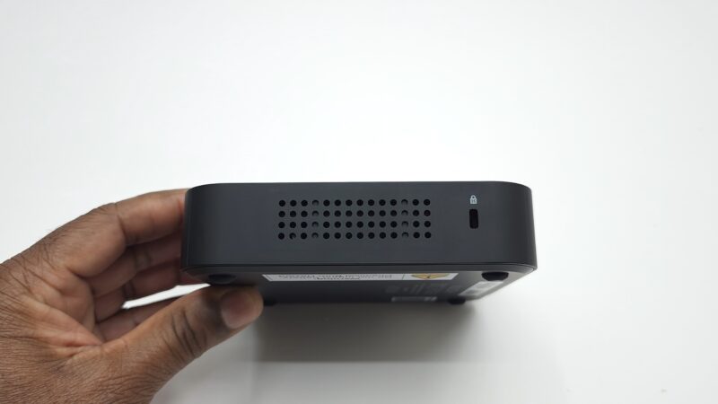 MINIX U8K ULTRA side