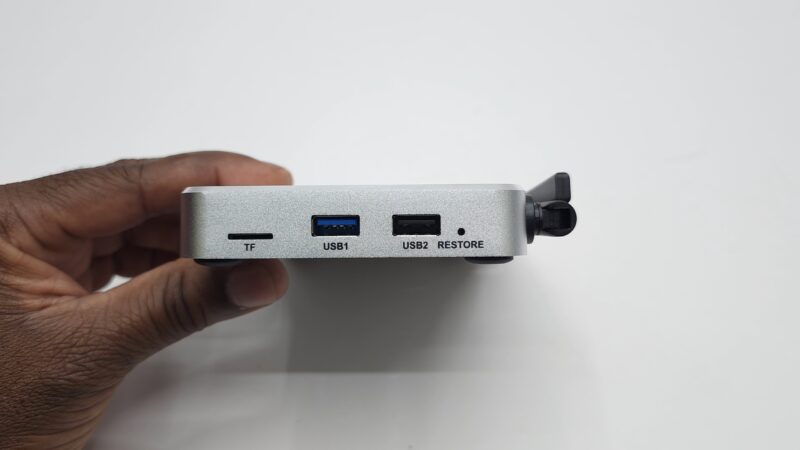 StreamX X2 MAX USB ports
