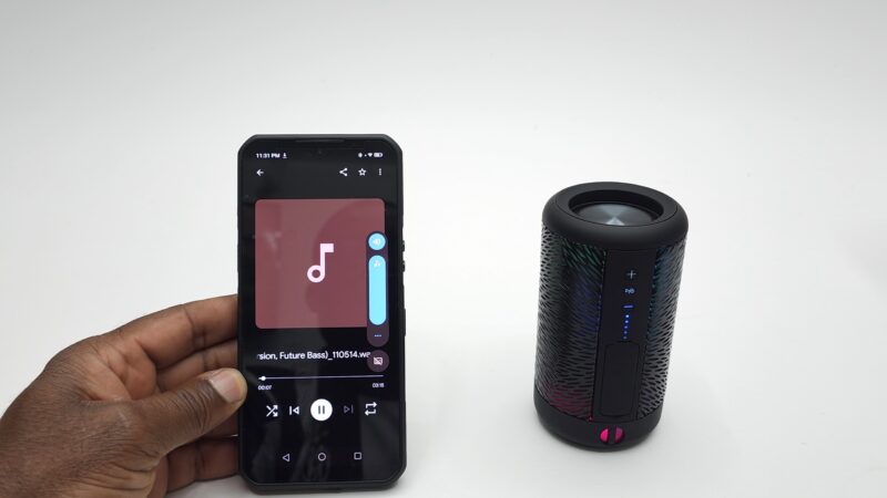 MAWODE T10 Pro playing music