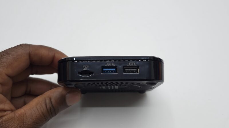Tanggula X1 Pro USB ports