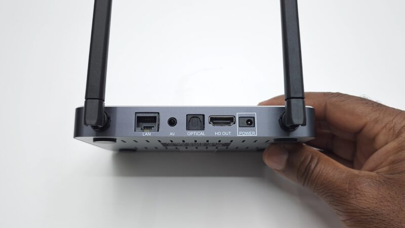 vSeeBox Elite Ultra IO ports