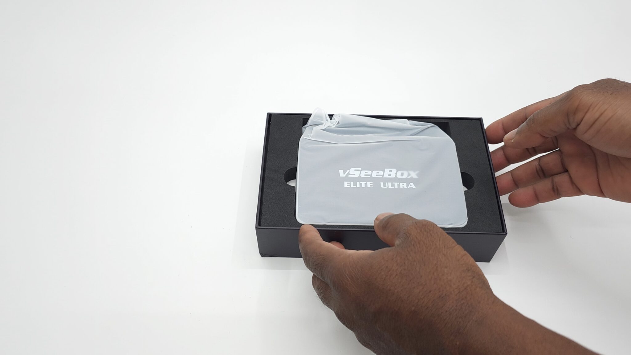 The vSeeBox Elite Ultra TV Box Review – A Streaming Beast - TV Box Stop