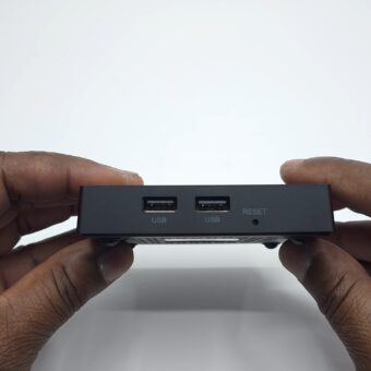Mecool KM9 Pro Max USB ports