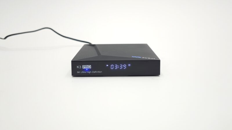 We2USAT K3 Pro front LED display