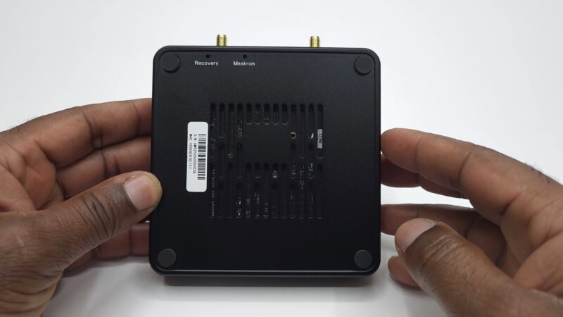 Ugoos AM9 bottom panel
