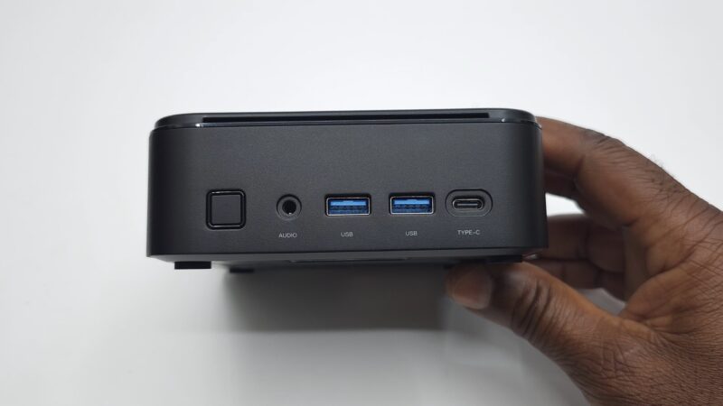 Kamrui E3B Mini PC side USB ports