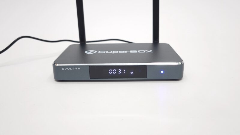 SuperBox S7 Ultra front LED Display SuperBox S7 Ultra front LED Display