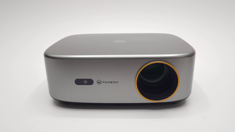 Vankyo V700G Pro front view (Custom)