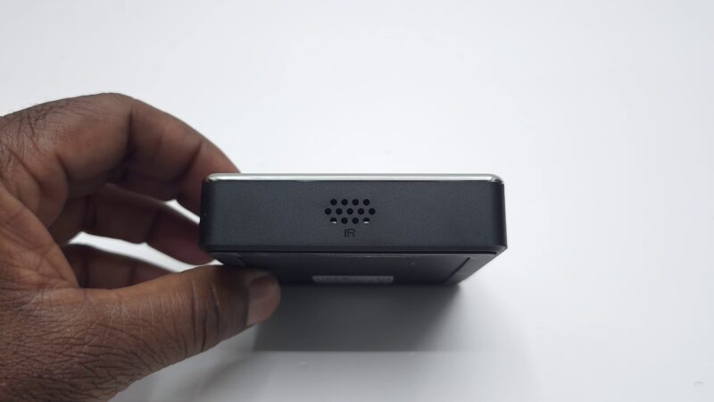 Ugoos X5M Pro front IR sensor